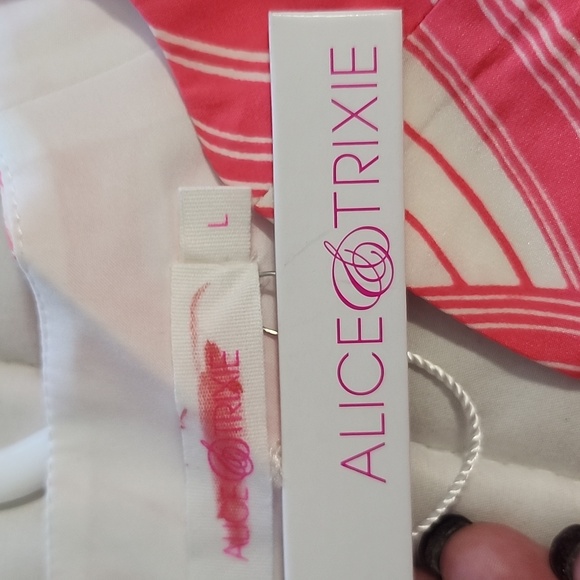 NWT ALICE & TRIXIE SILK Pink and White Patterned Dress LARGE - Picture 2 of 5